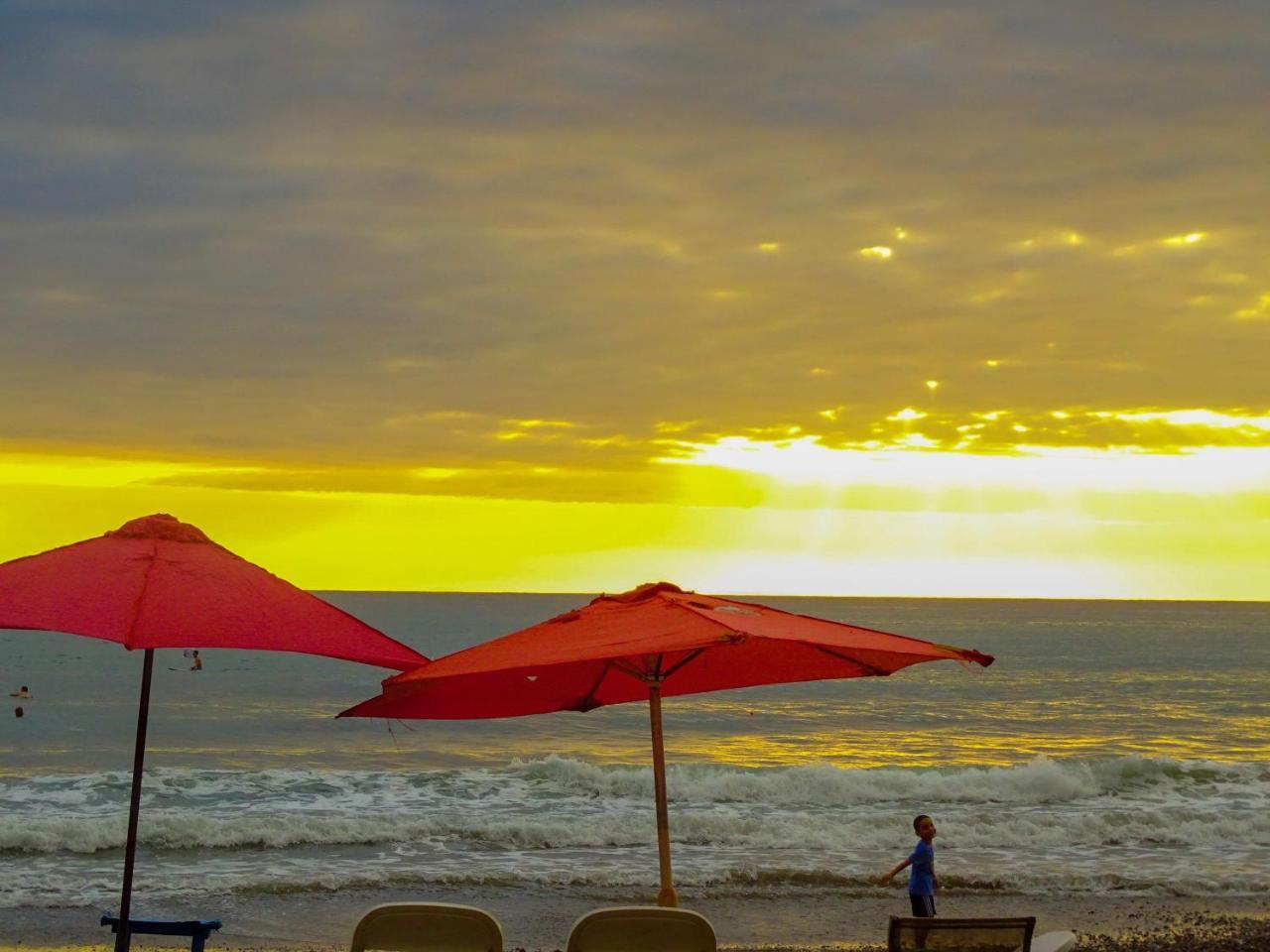 Cabinas Sunset Jacó Extérieur photo